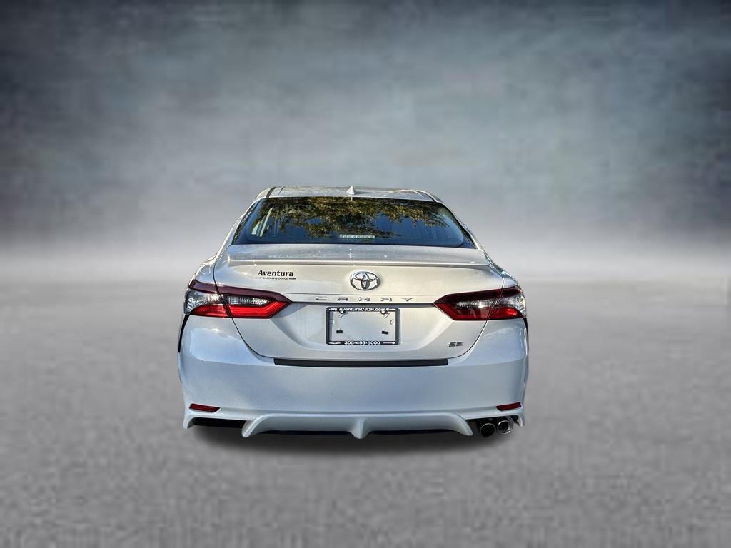 Used 2024 Toyota Camry SE w/ Cold Weather Package FWD image 6