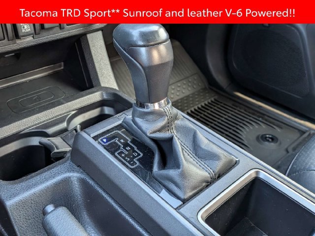 Used 2022 Toyota Tacoma TRD Sport w/ TRD Premium Sport Package RWD image 31
