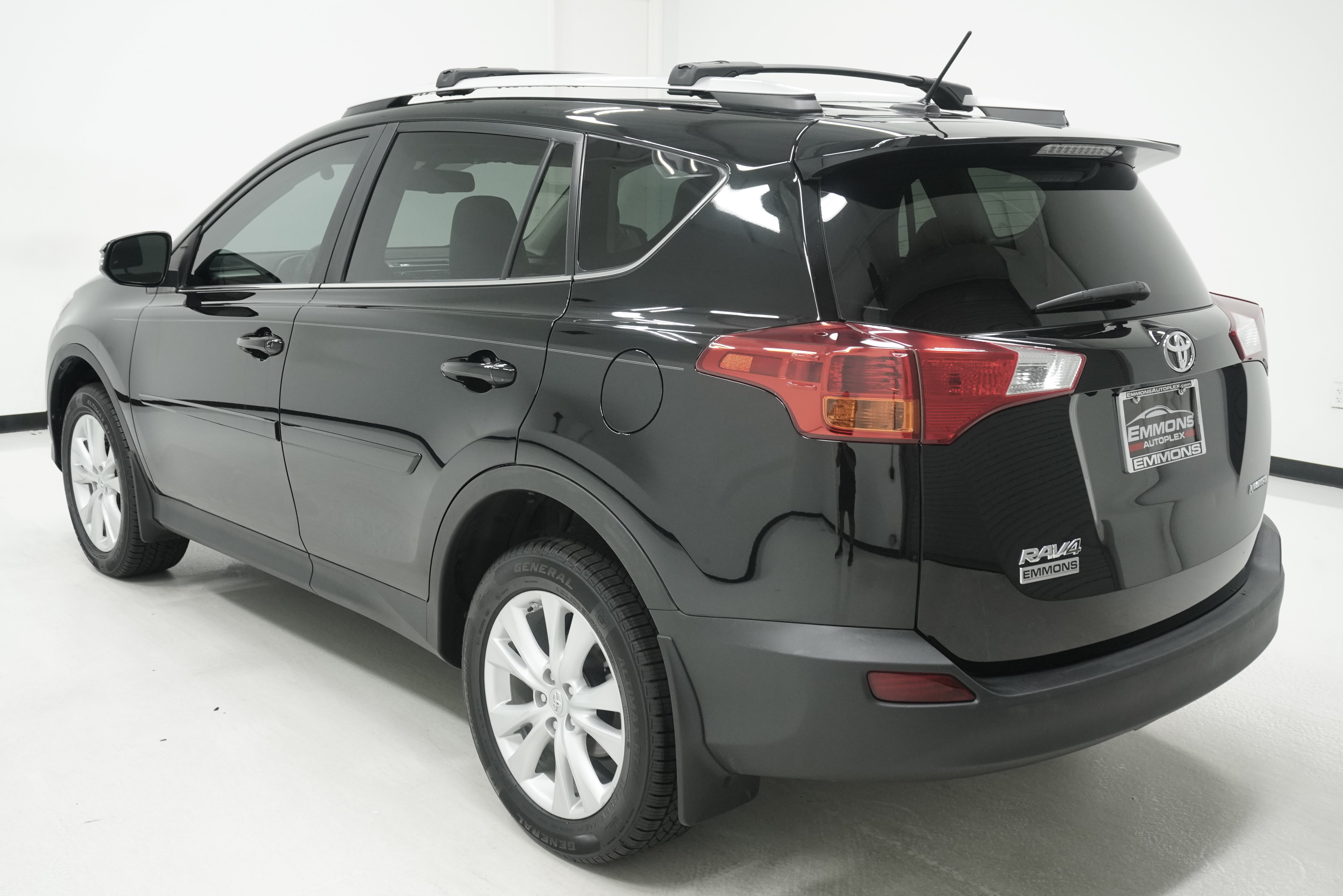 Used 2013 Toyota RAV4 Limited FWD image 6