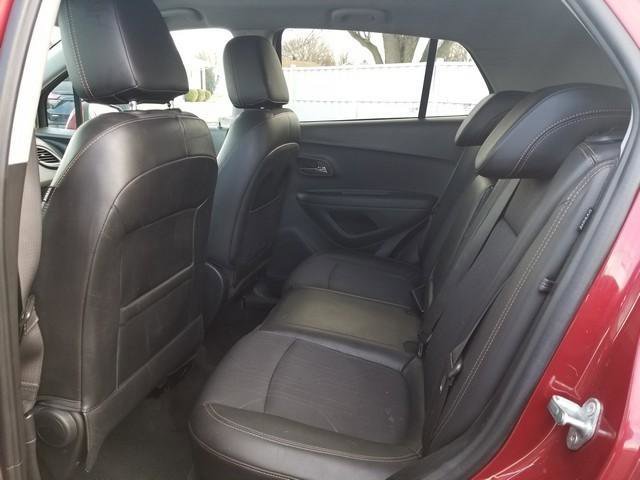 Used 2019 Chevrolet Trax LT w/ LT Convenience Package image 25