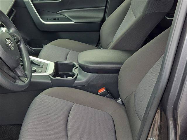 Used 2024 Toyota RAV4 XLE AWD/4WD image 15