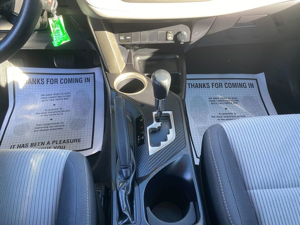 Used 2015 Toyota RAV4 XLE image 22