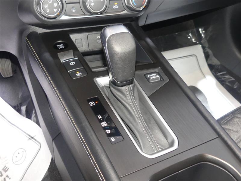 Used 2025 Nissan Kicks SV image 37