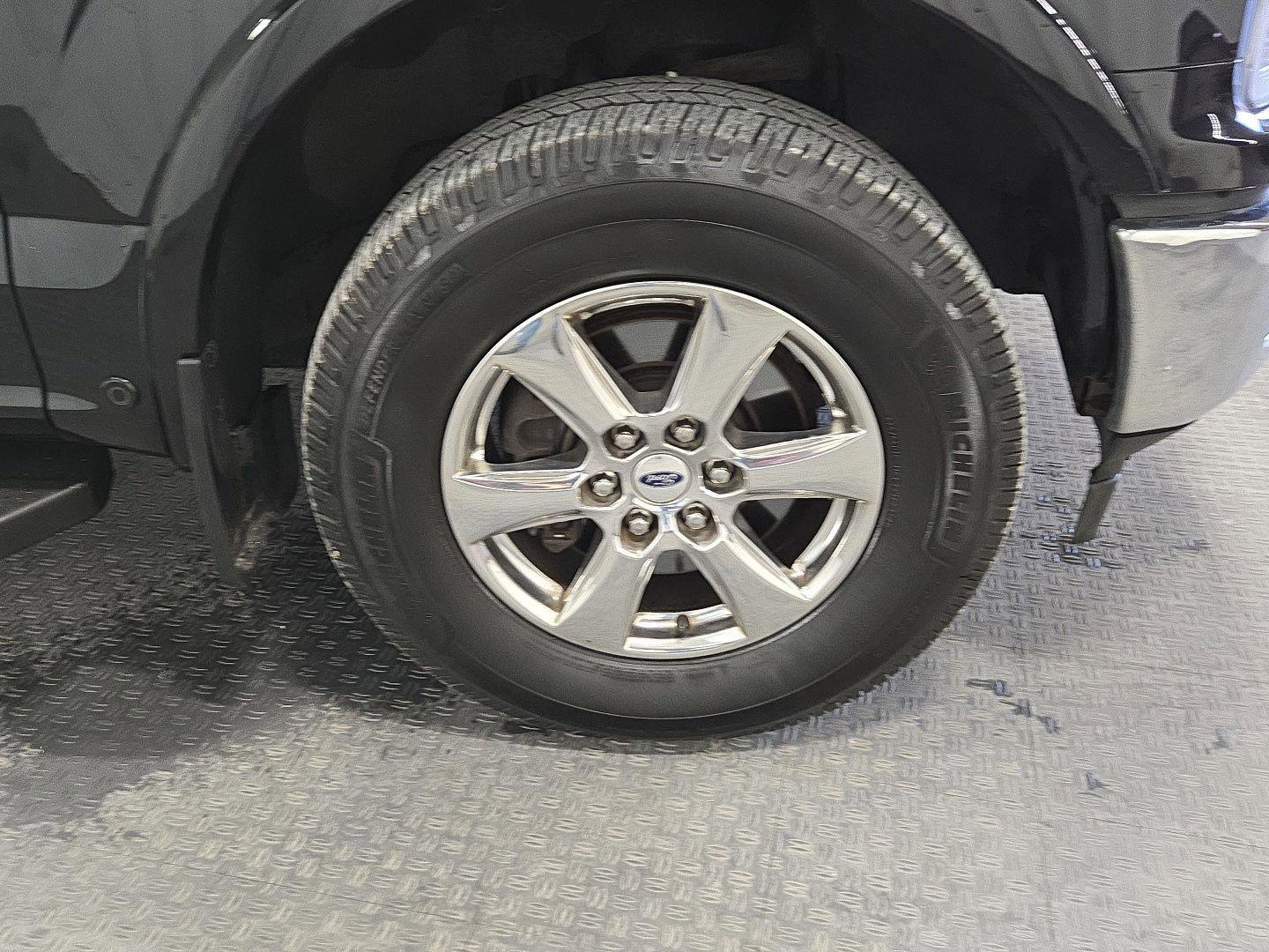 Used 2018 Ford F150 Lariat w/ Equipment Group 502A Luxury image 27