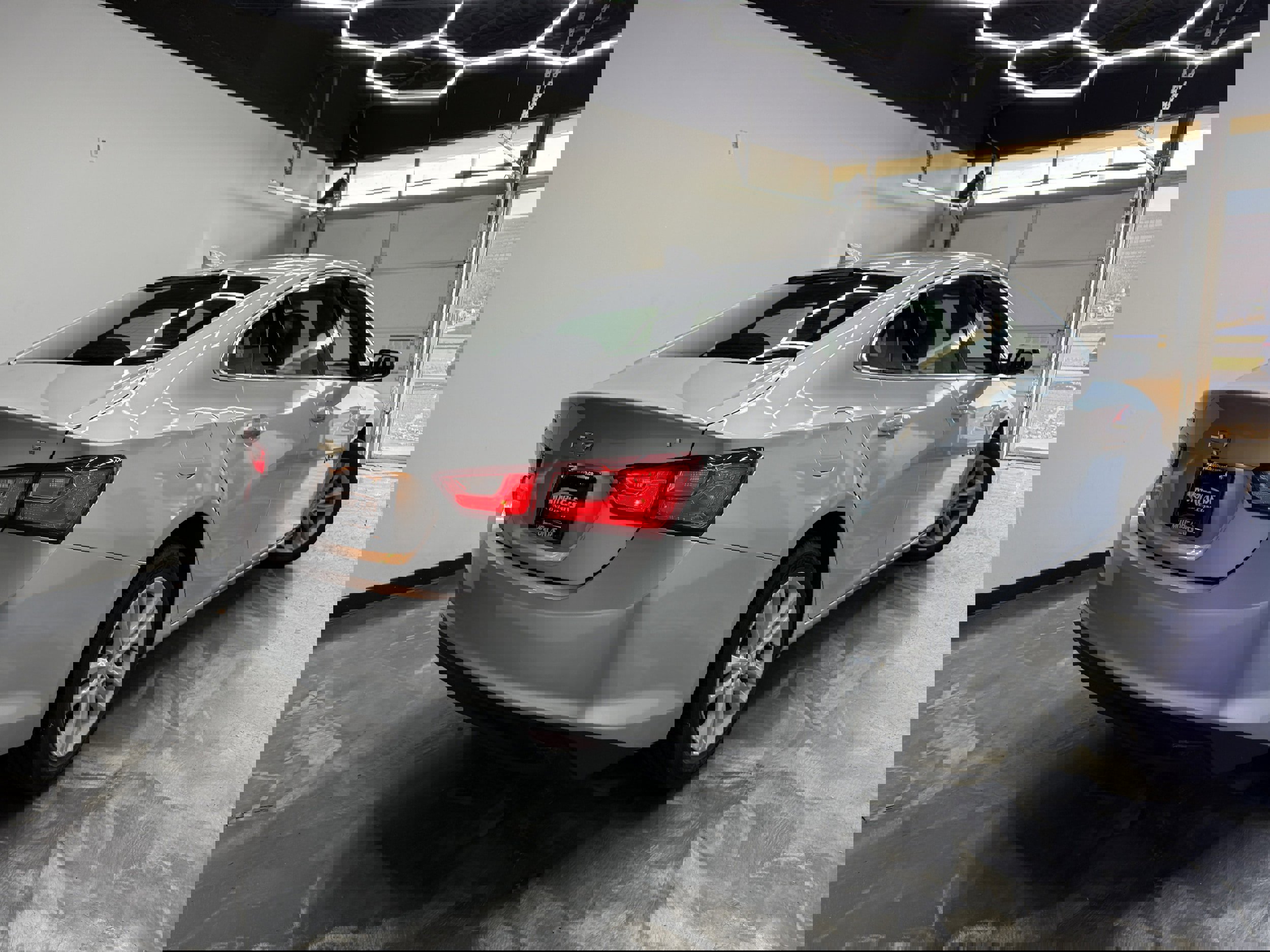 Used 2018 Chevrolet Malibu LT image 5