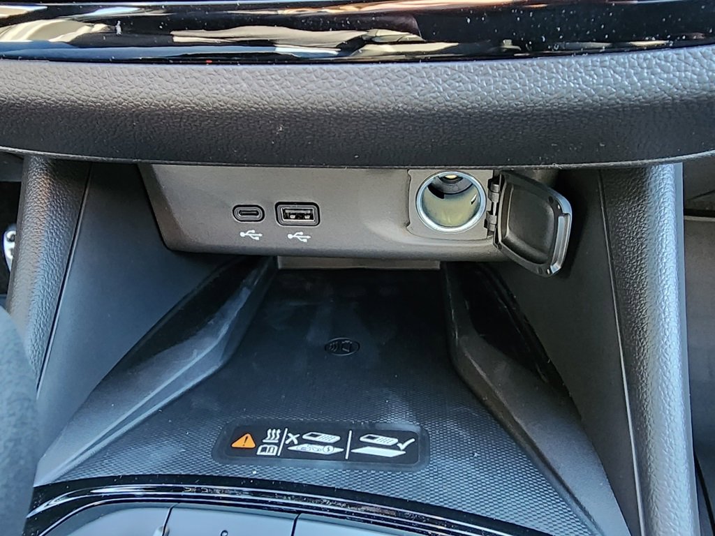 New 2026 Buick Envista Sport Touring w/ Studio Series image 28