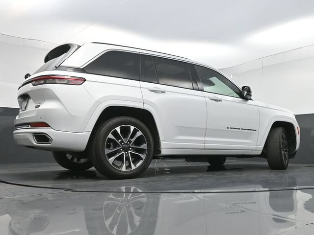 Used 2024 Jeep Grand Cherokee Overland w/ Trailer Tow Package AWD/4WD image 31