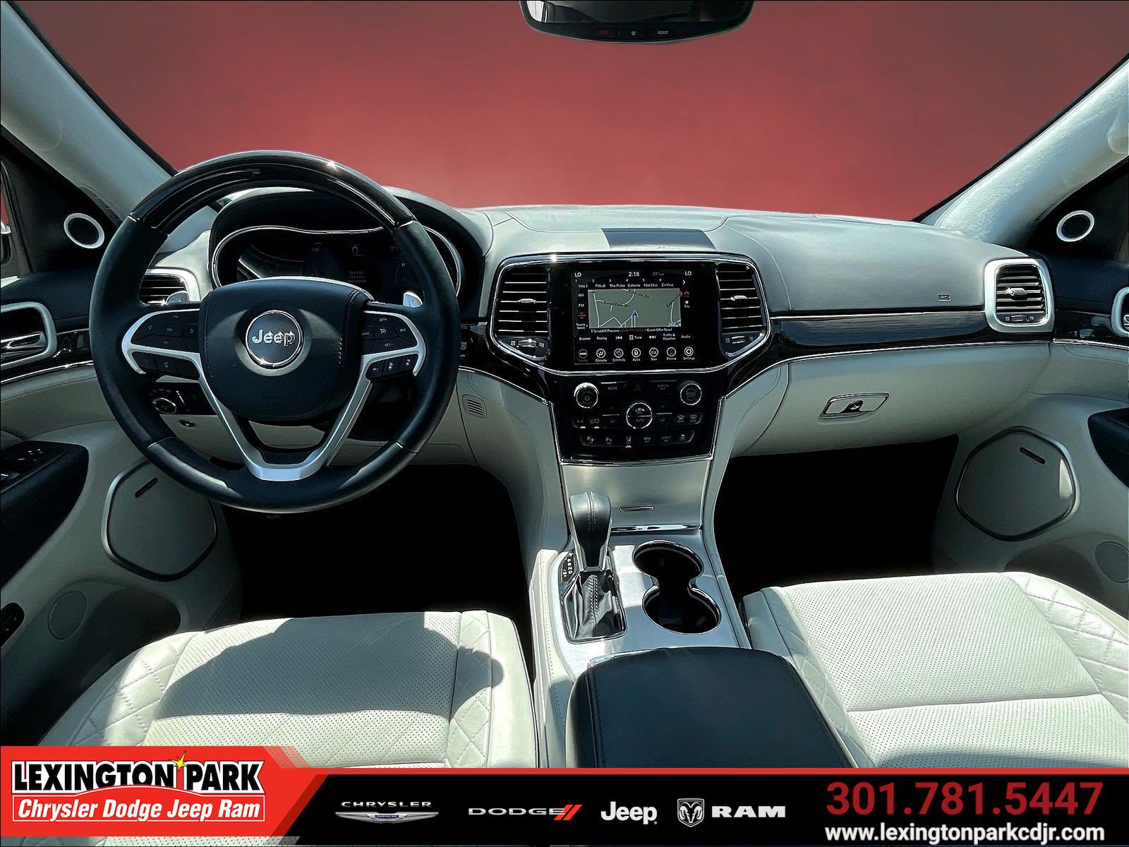Used 2021 Jeep Grand Cherokee Summit AWD/4WD image 7