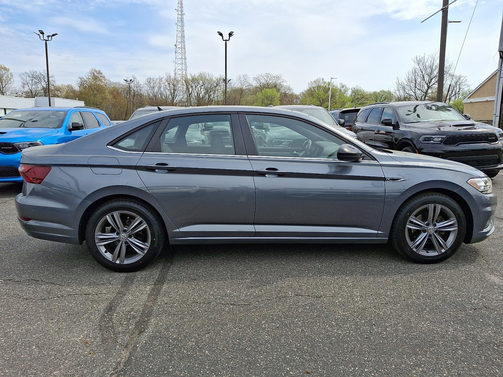 Used 2020 Volkswagen Jetta R-Line FWD image 4