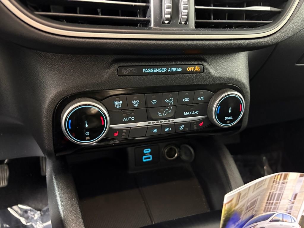 Certified 2022 Ford Escape SEL image 21