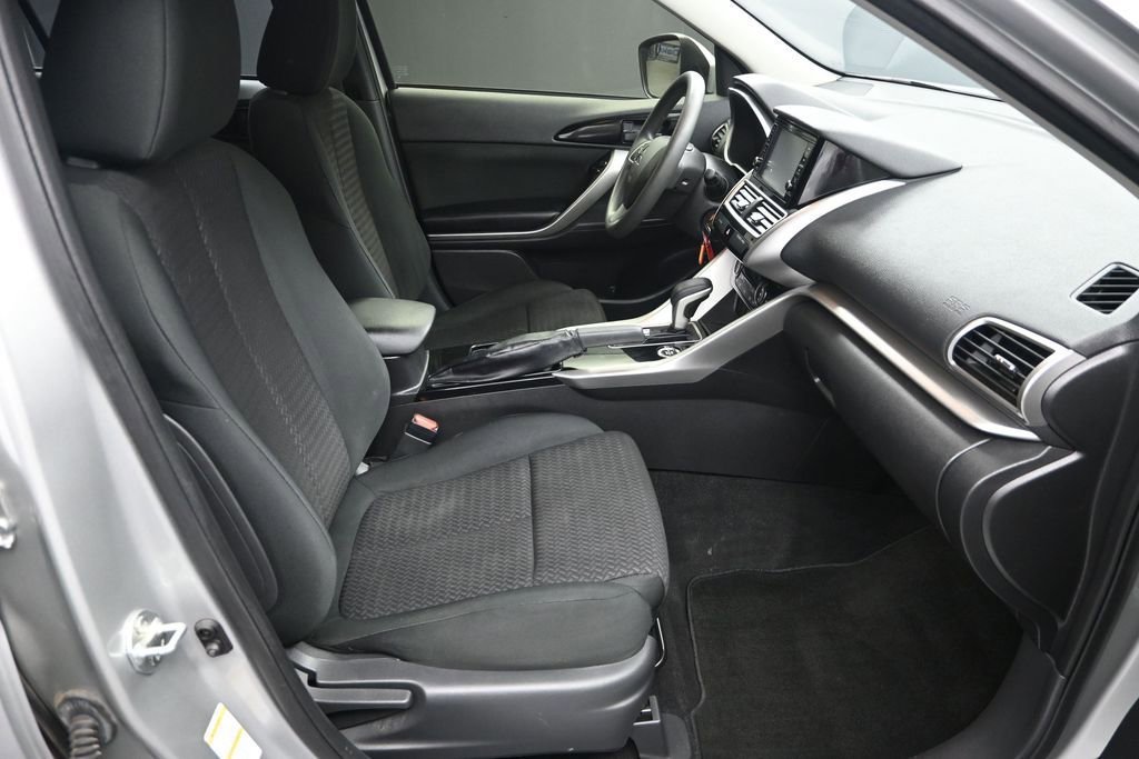 Used 2018 Mitsubishi Eclipse Cross ES AWD/4WD image 34