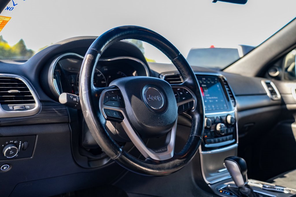 Used 2021 Jeep Grand Cherokee Laredo X image 14