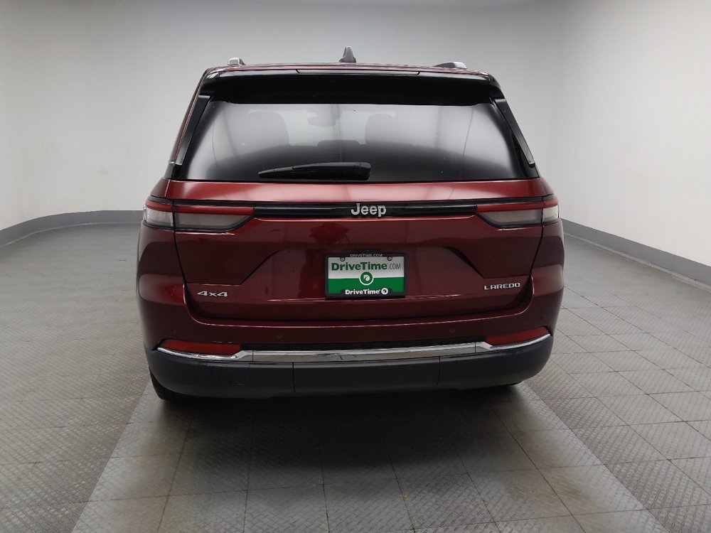 Used 2023 Jeep Grand Cherokee Laredo w/ Luxury Tech Group I AWD/4WD image 6
