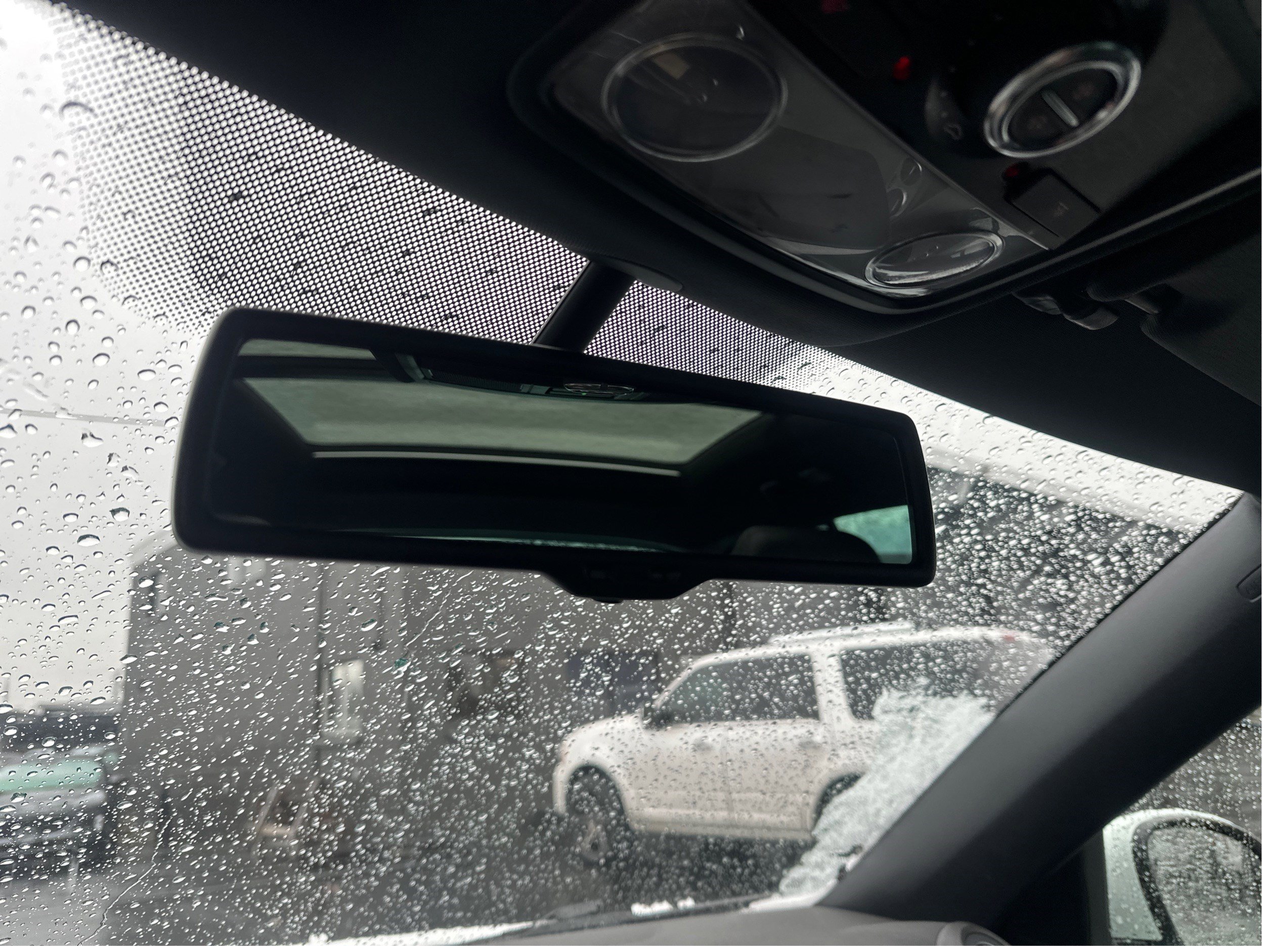 Used 2015 Volkswagen Tiguan R-Line image 16