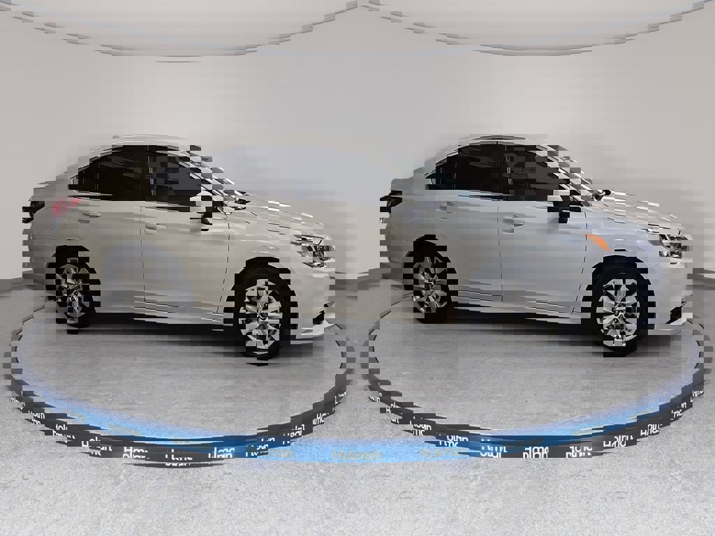 Used 2017 Subaru Legacy 2.5i Premium image 5