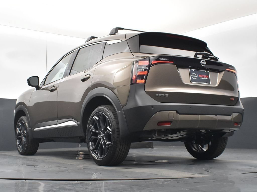 New 2026 Nissan Kicks SR w/ Illumination Package FWD image 41