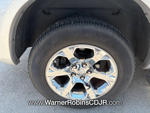 Used 2016 RAM 1500 Laramie w/ Convenience Group AWD/4WD image 6