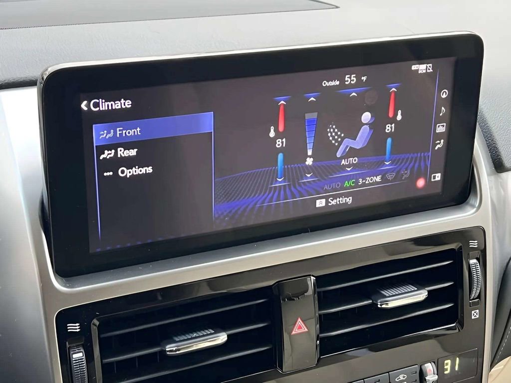 Used 2023 Lexus GX 460 Luxury w/ Accessory Package image 23