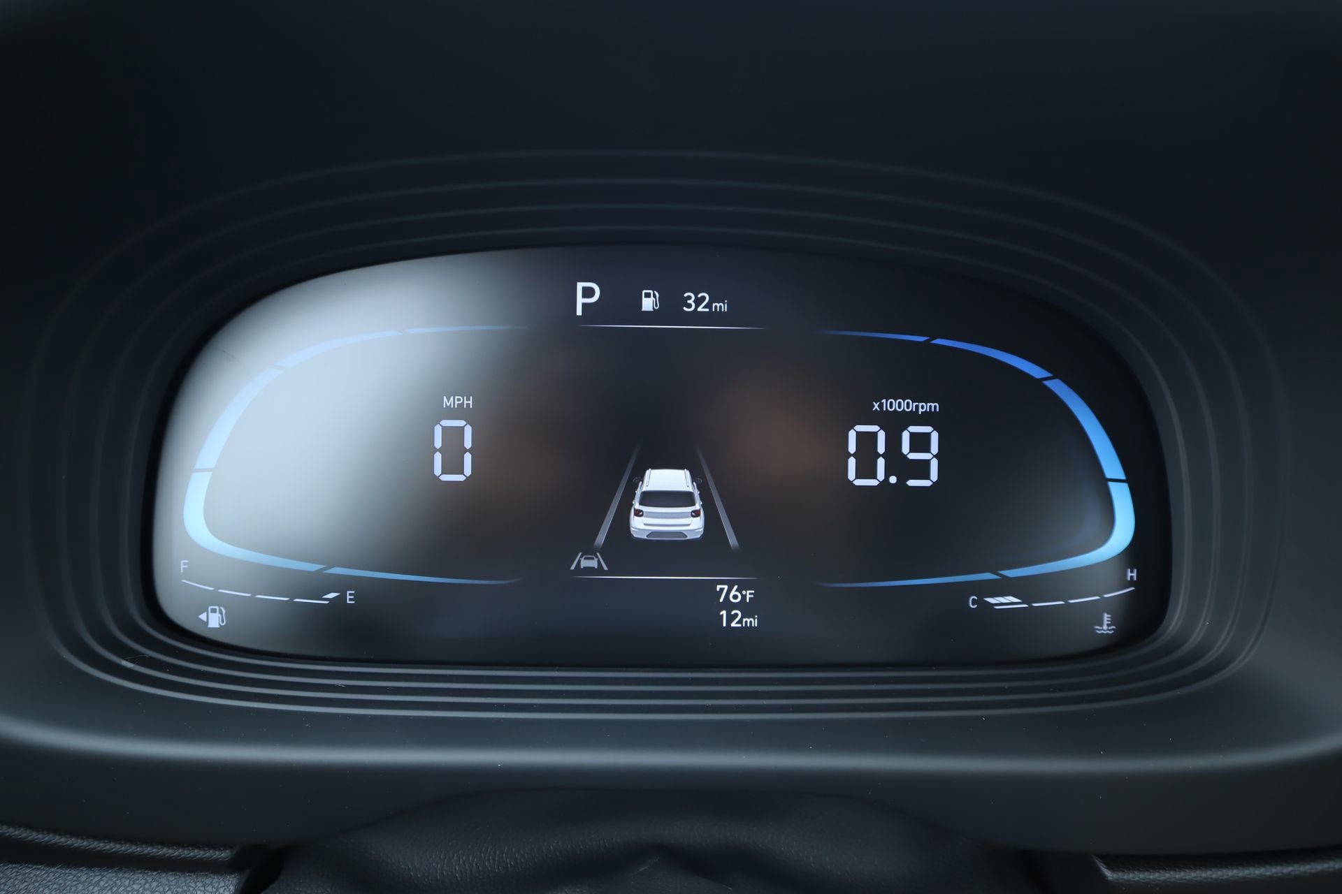 New 2026 Hyundai Venue SEL FWD image 4