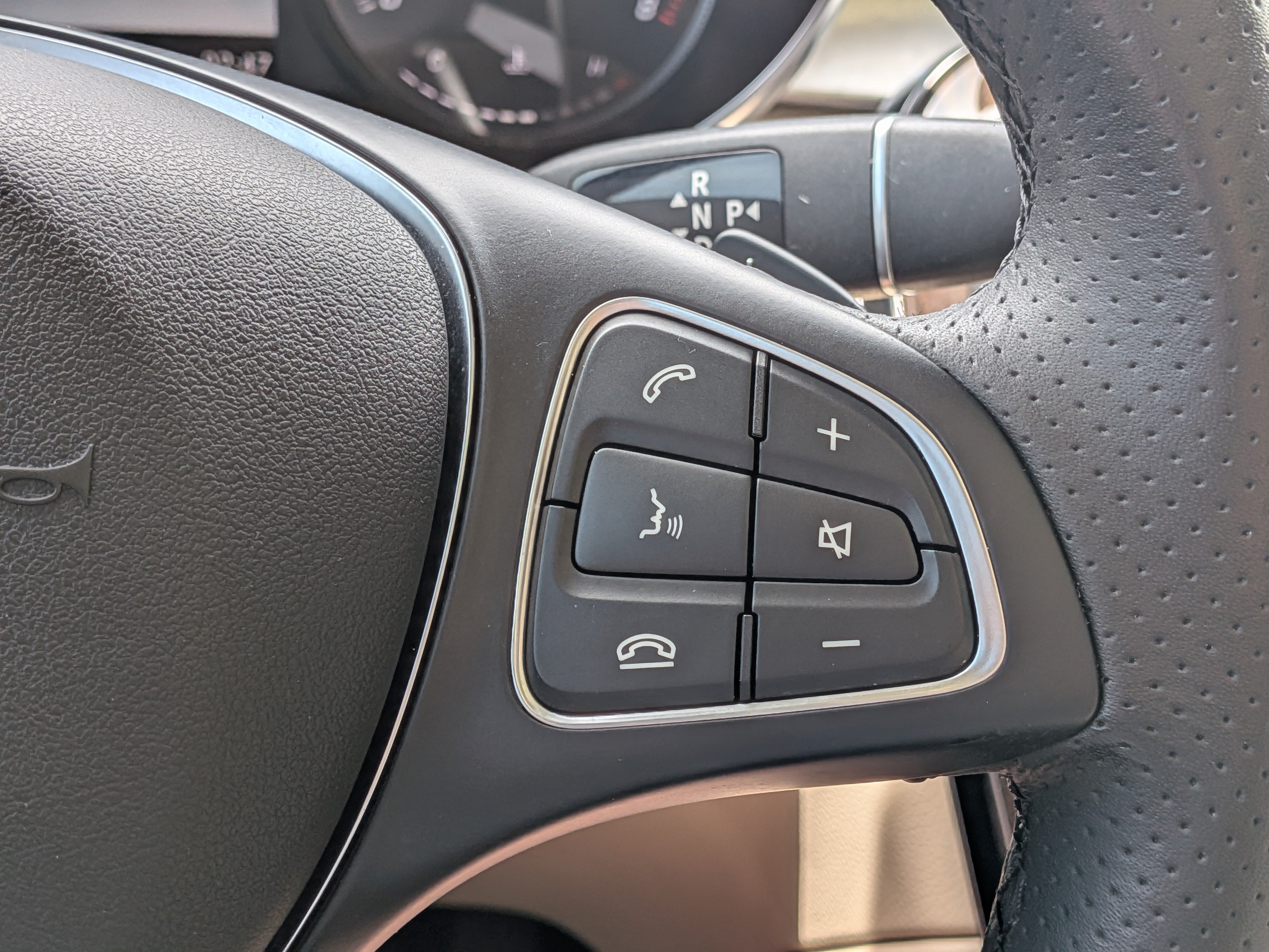 Used 2018 Mercedes-Benz GLC 300 image 25