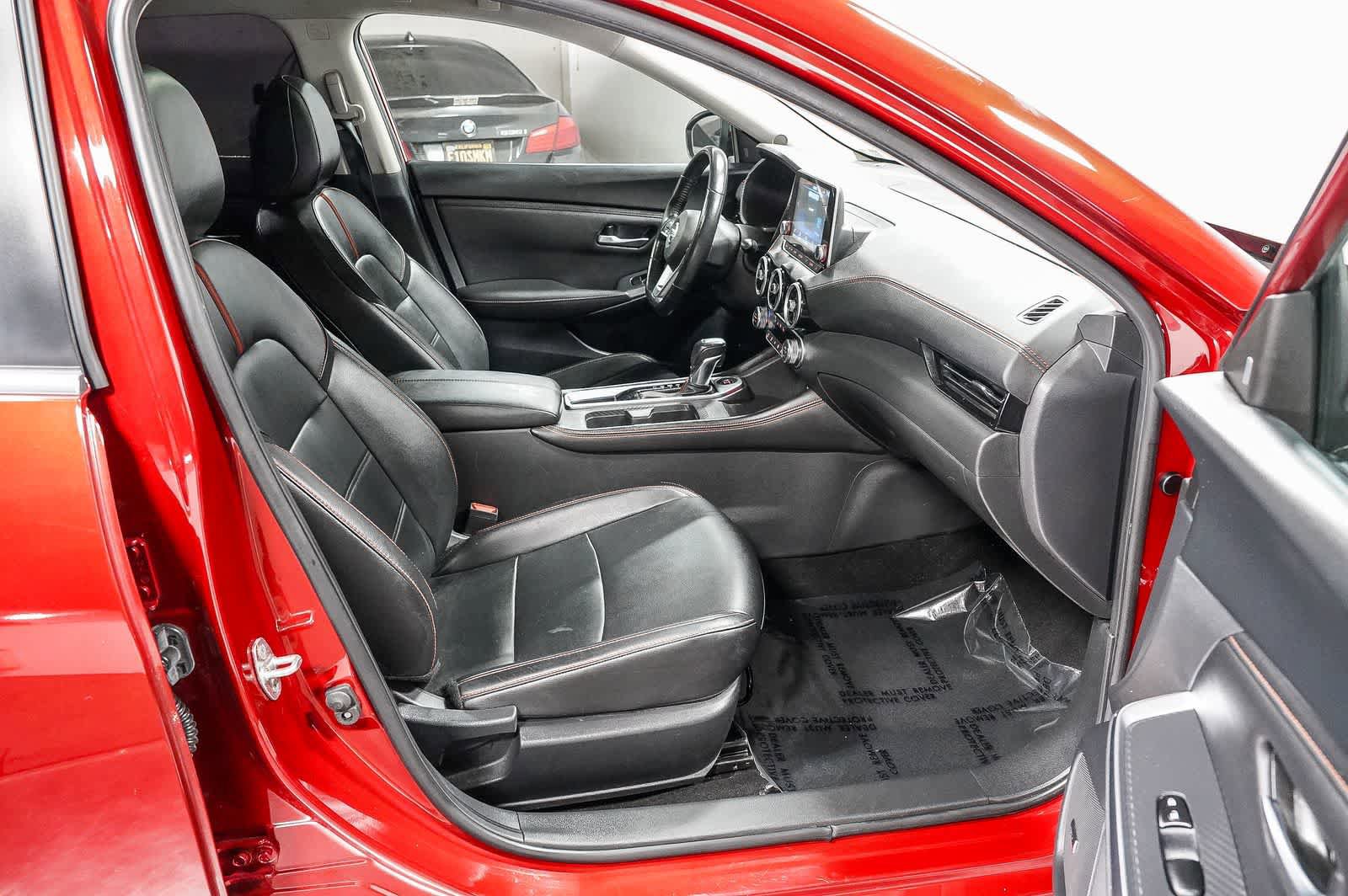 Used 2023 Nissan Sentra SR w/ SR Premium Package FWD image 17
