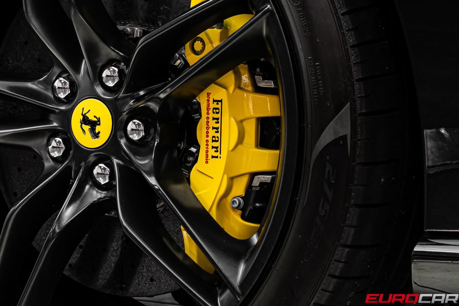 Used 2022 Ferrari 812 GTS RWD image 26
