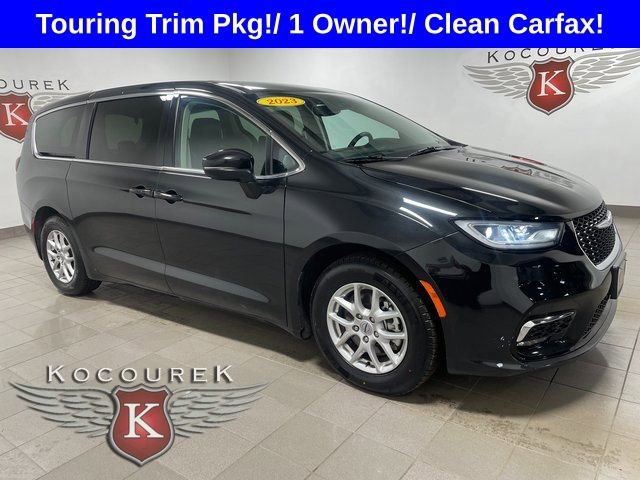 Used 2023 Chrysler Pacifica Touring-L