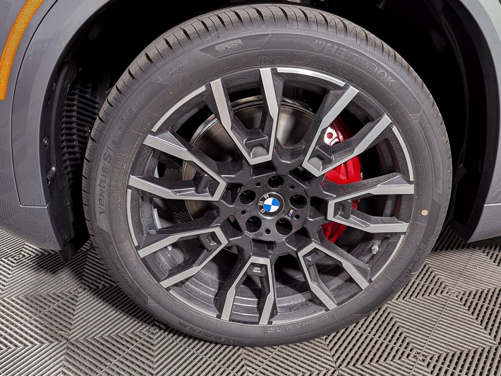 New 2026 BMW X5 xDrive40i w/ M Sport Package AWD/4WD image 8