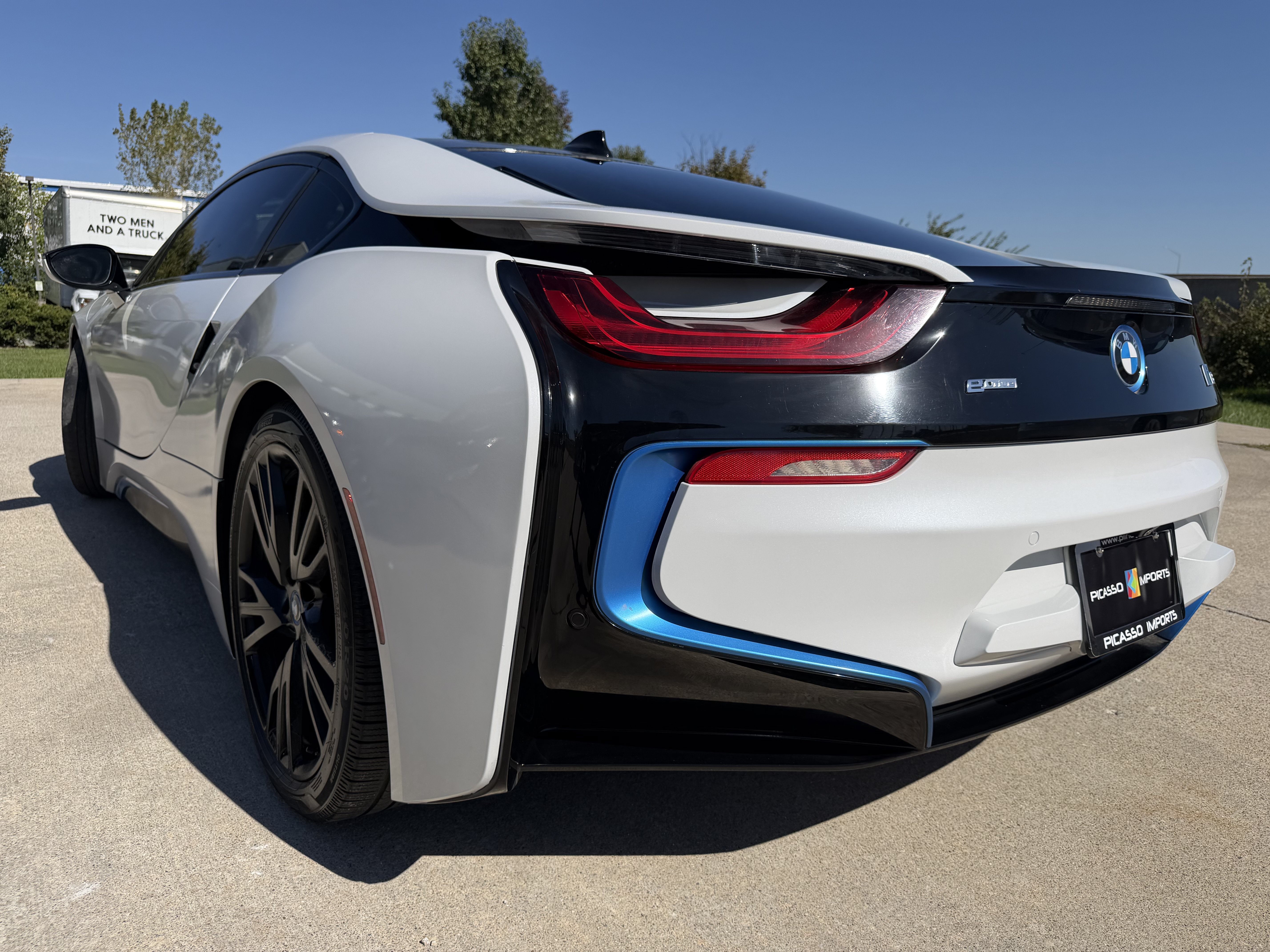 Used 2015 BMW i8 AWD/4WD image 5