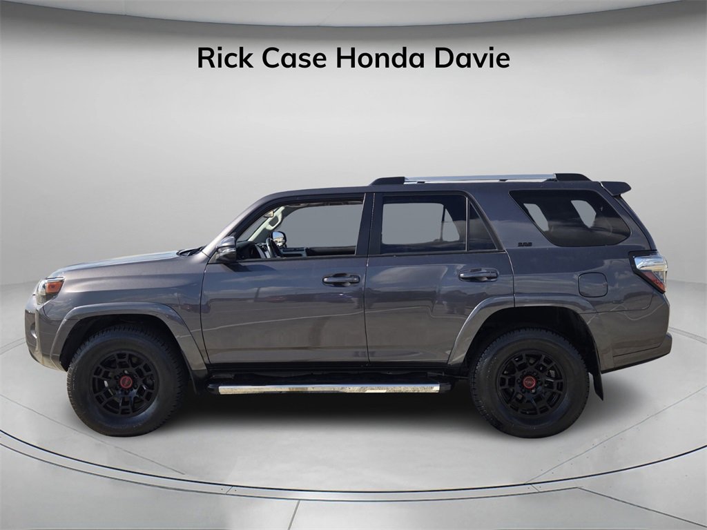 Used 2021 Toyota 4Runner SR5 Premium w/ Moonroof Package image 4