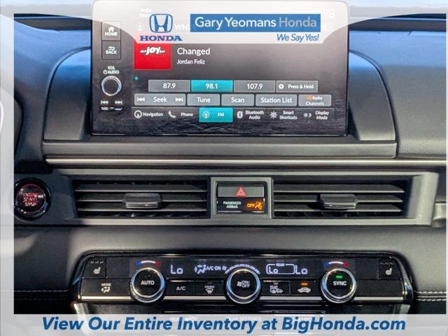 Certified 2025 Honda Pilot Touring image 18