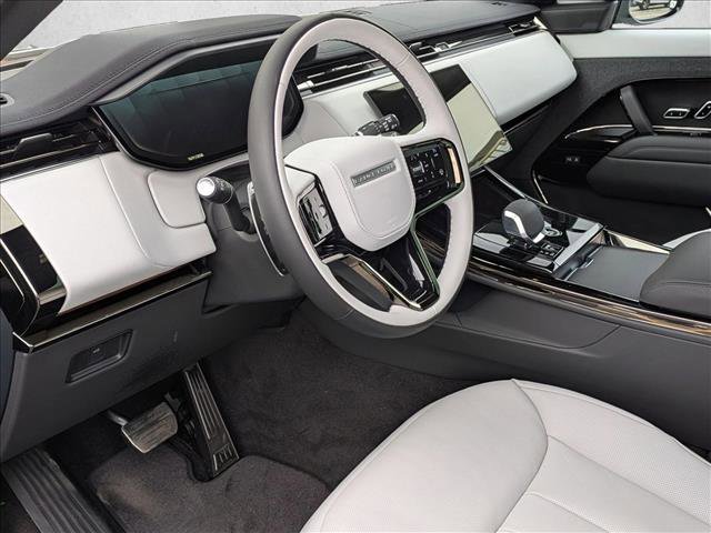 New 2026 Land Rover Range Rover Sport Dynamic SE image 3