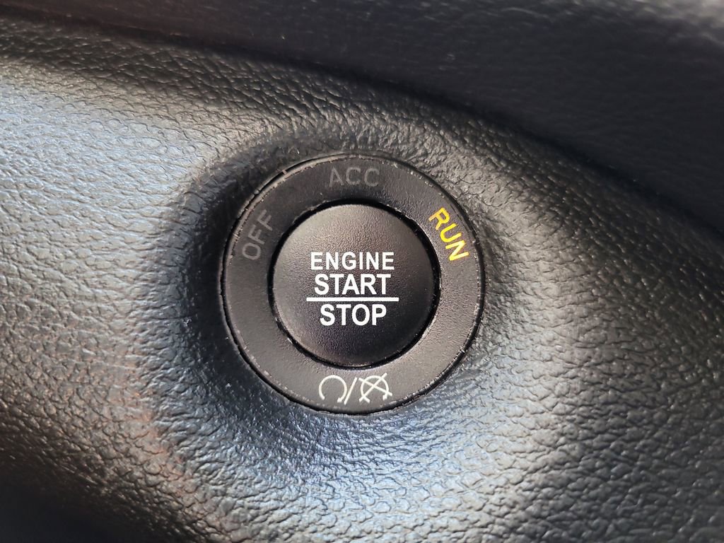 Certified 2022 Jeep Cherokee Trailhawk image 27