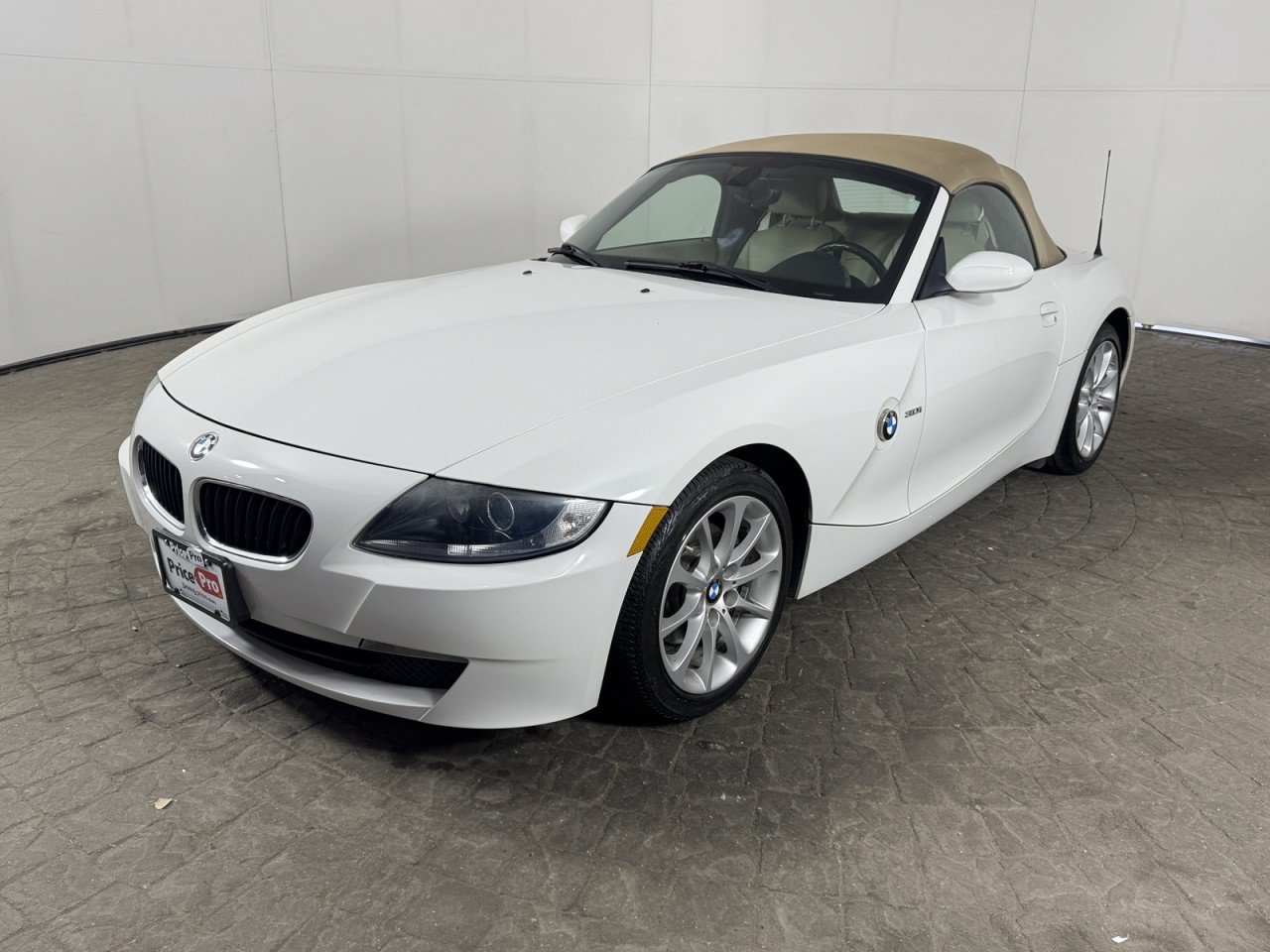 Used 2007 BMW Z4 3.0i RWD image 4