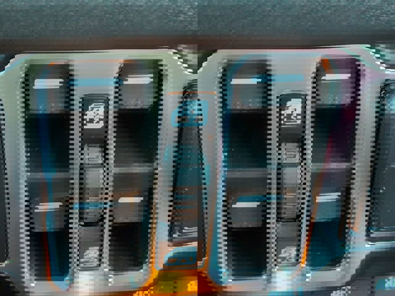 Certified 2025 Jeep Wrangler Sport S image 20