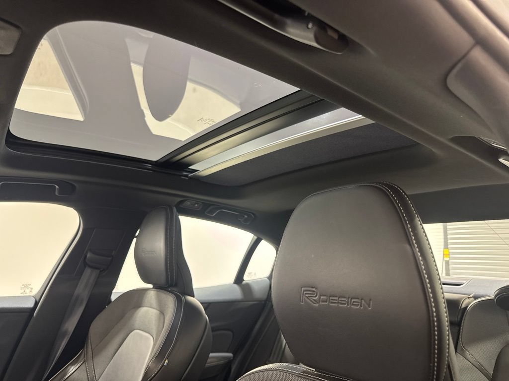 Used 2019 Volvo S60 T6 R-Design AWD/4WD image 16