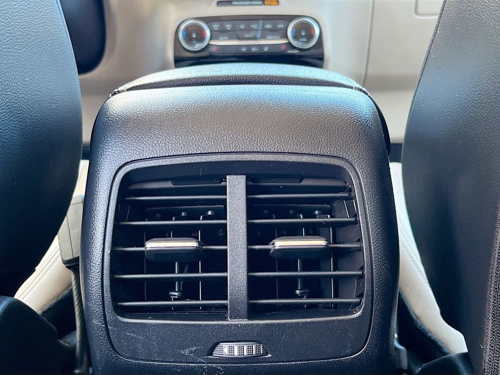 Used 2022 Ford Escape Titanium w/ Class II Trailer Tow Package image 26