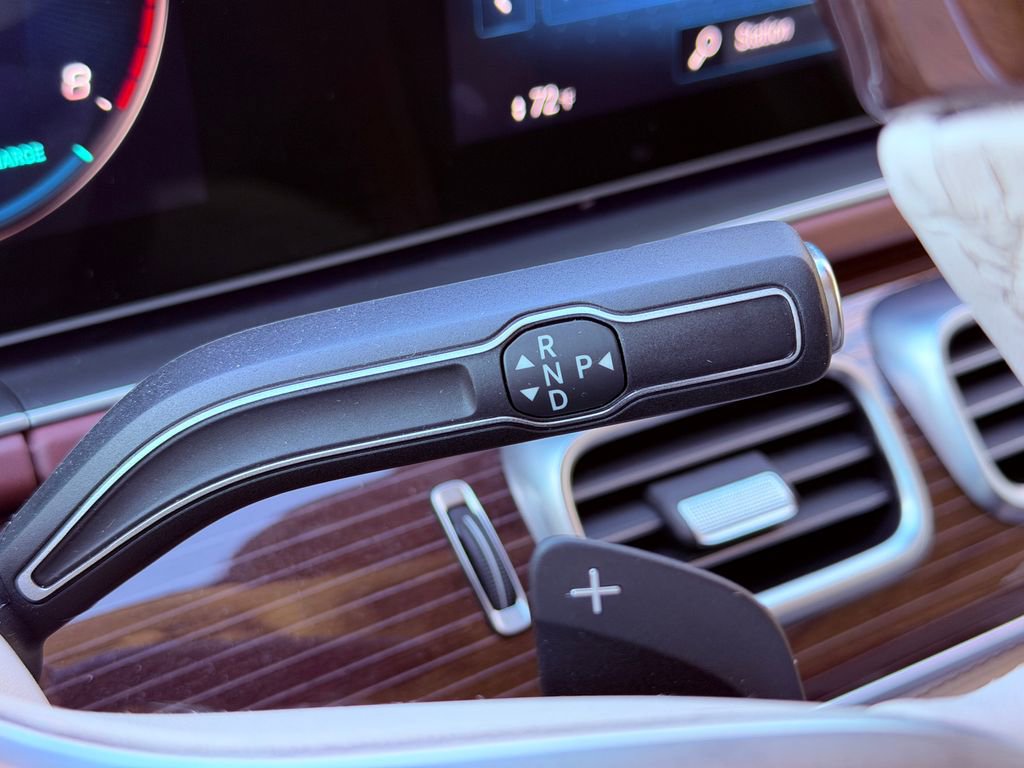 Used 2023 Mercedes-Benz Maybach GLS 600 4MATIC image 19