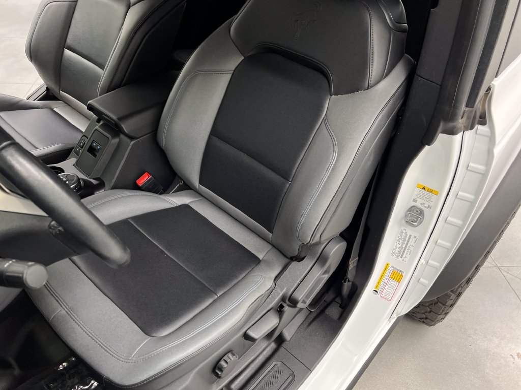 Used 2022 Ford Bronco Black Diamond AWD/4WD image 11