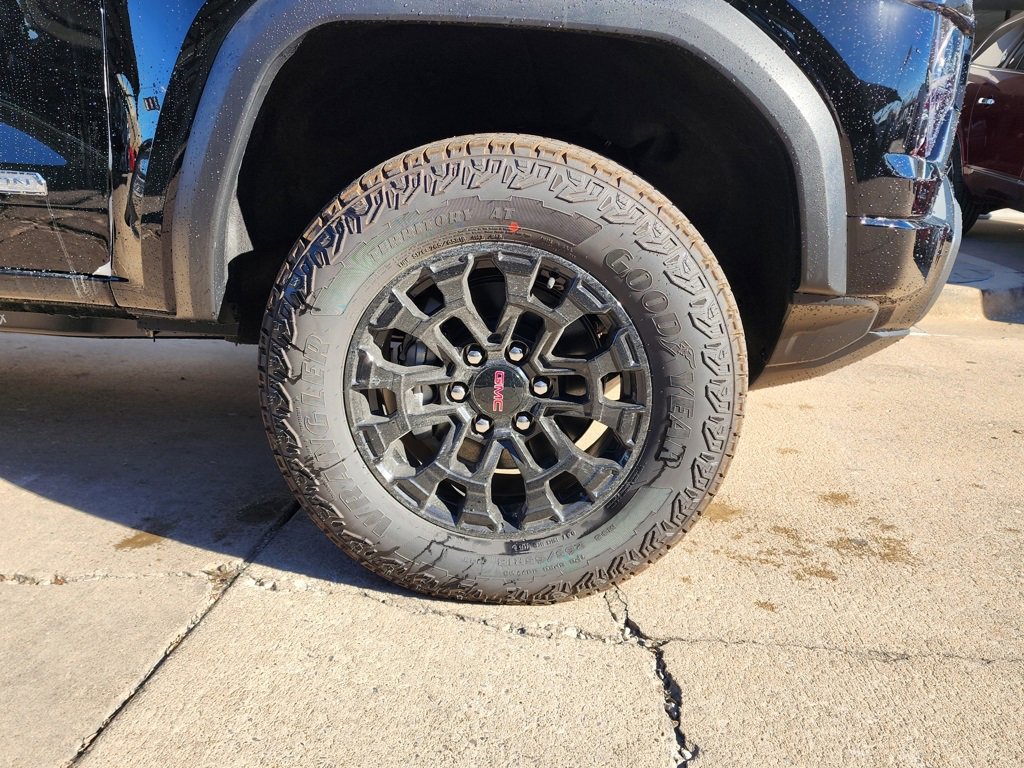 New 2026 GMC Canyon Elevation w/ Convenience Package image 50