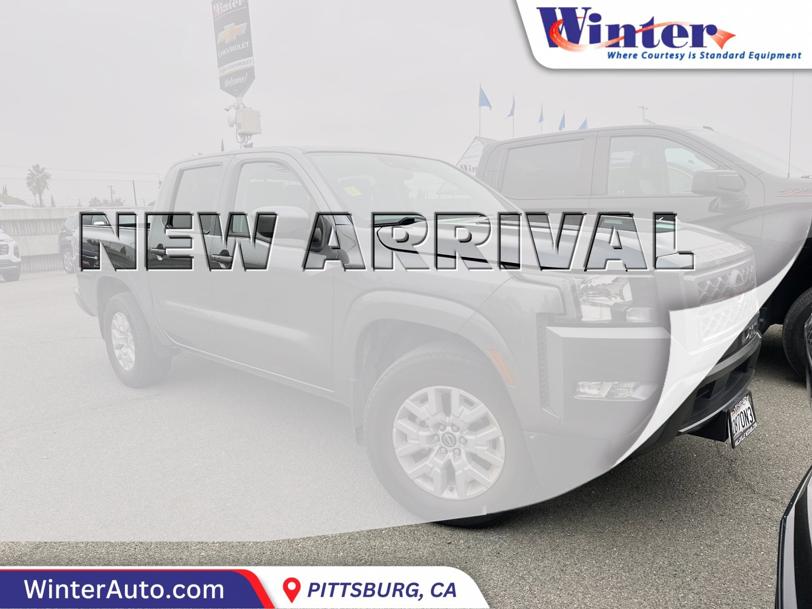 Used 2022 Nissan Frontier SV image 1