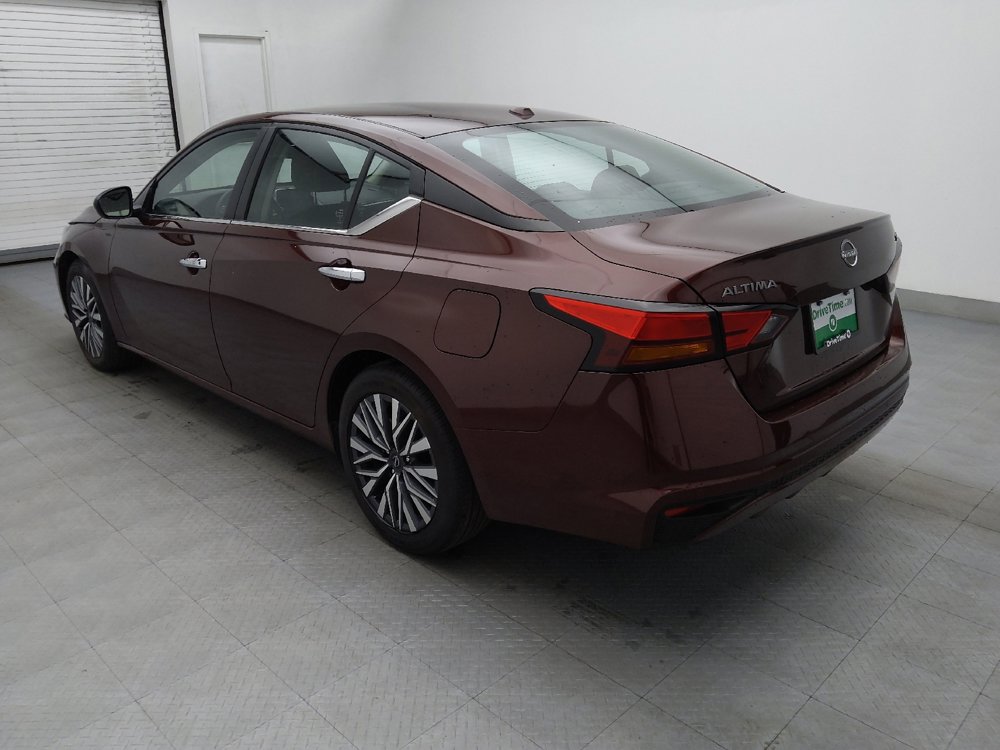 Used 2024 Nissan Altima 2.5 SV image 5