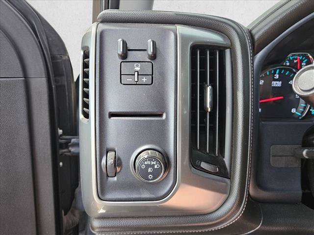 Used 2018 Chevrolet Silverado 1500 LTZ w/ Texas Edition RWD image 23