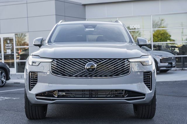 New 2026 Volvo XC90 B6 Plus w/ Protection Package Premier image 2