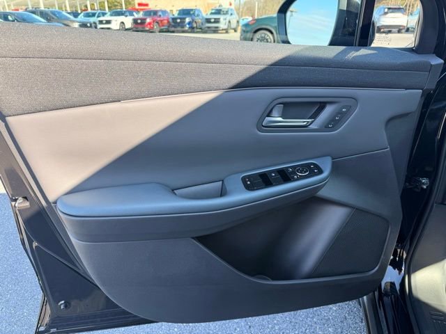 New 2026 Nissan Leaf Platinum+ w/ Cargo Package (Platinum+) image 11