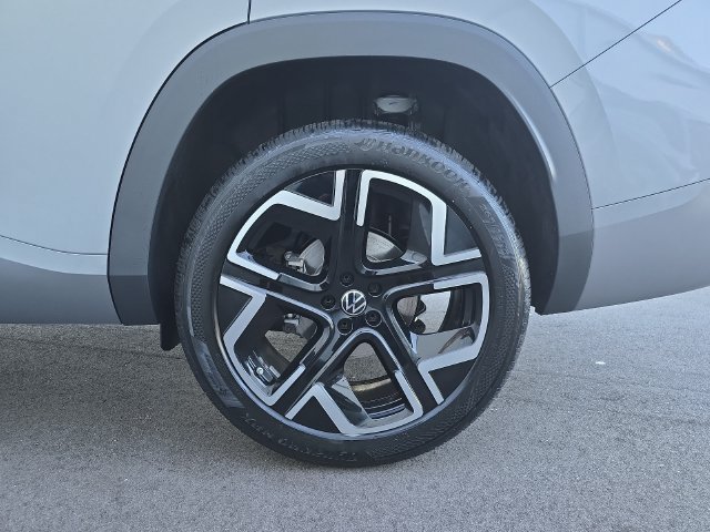 New 2027 Volkswagen Atlas SEL Premium R-Line AWD/4WD image 15