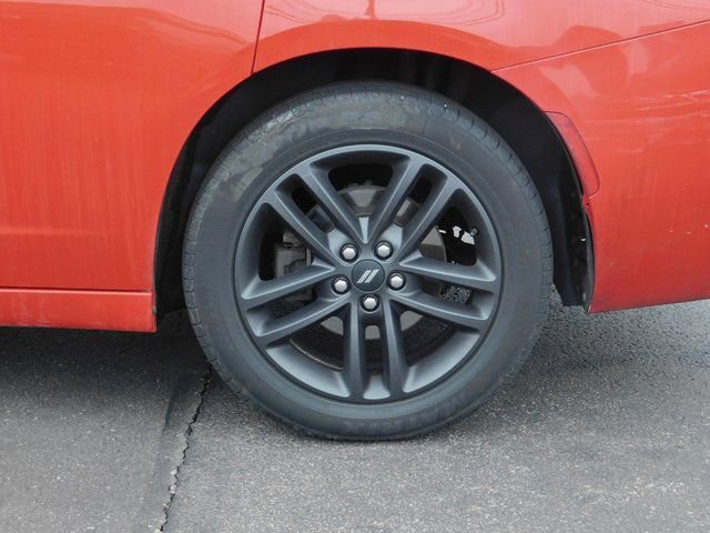 Used 2019 Dodge Charger SXT w/ Blacktop Package image 11