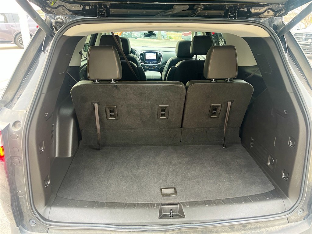Used 2021 Chevrolet Traverse RS image 28