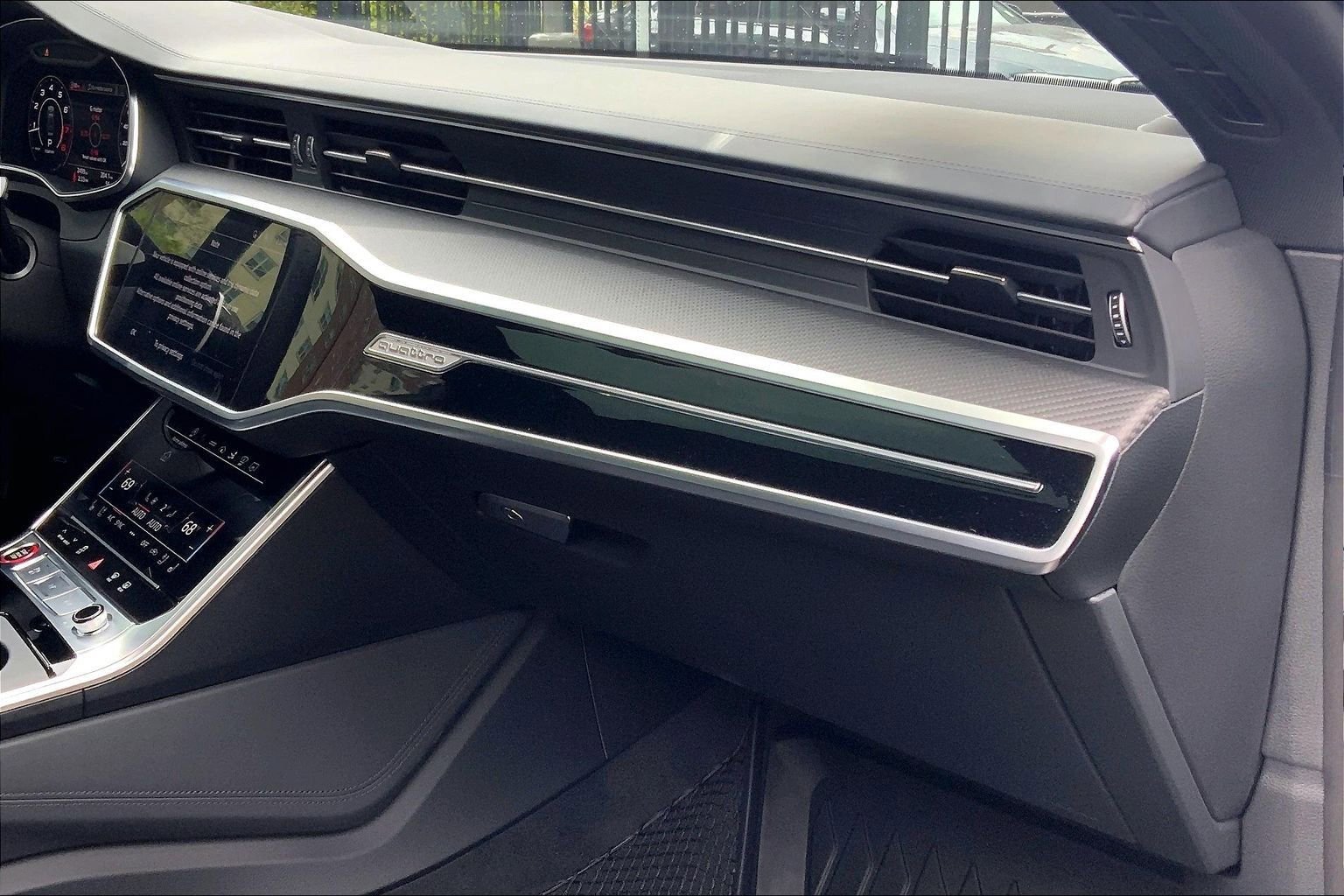 Used 2023 Audi RS 7 Sportback AWD/4WD image 18