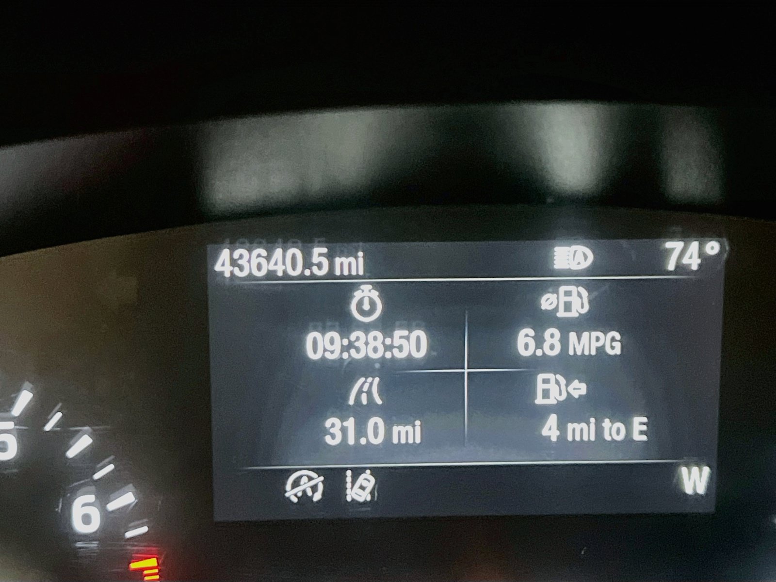 Used 2020 Ford Escape SE FWD image 8